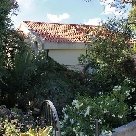 דירה Studio Zaton Veliki 9054a זאטון